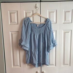 EUC Cato Light Blue Boho Tiered Sleeve Tunic Top